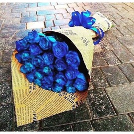 25 синих роз в кратфе