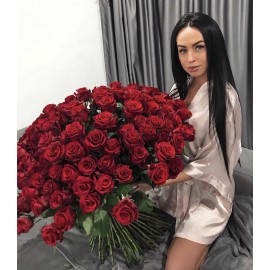 101 роза Фридом 70 см.